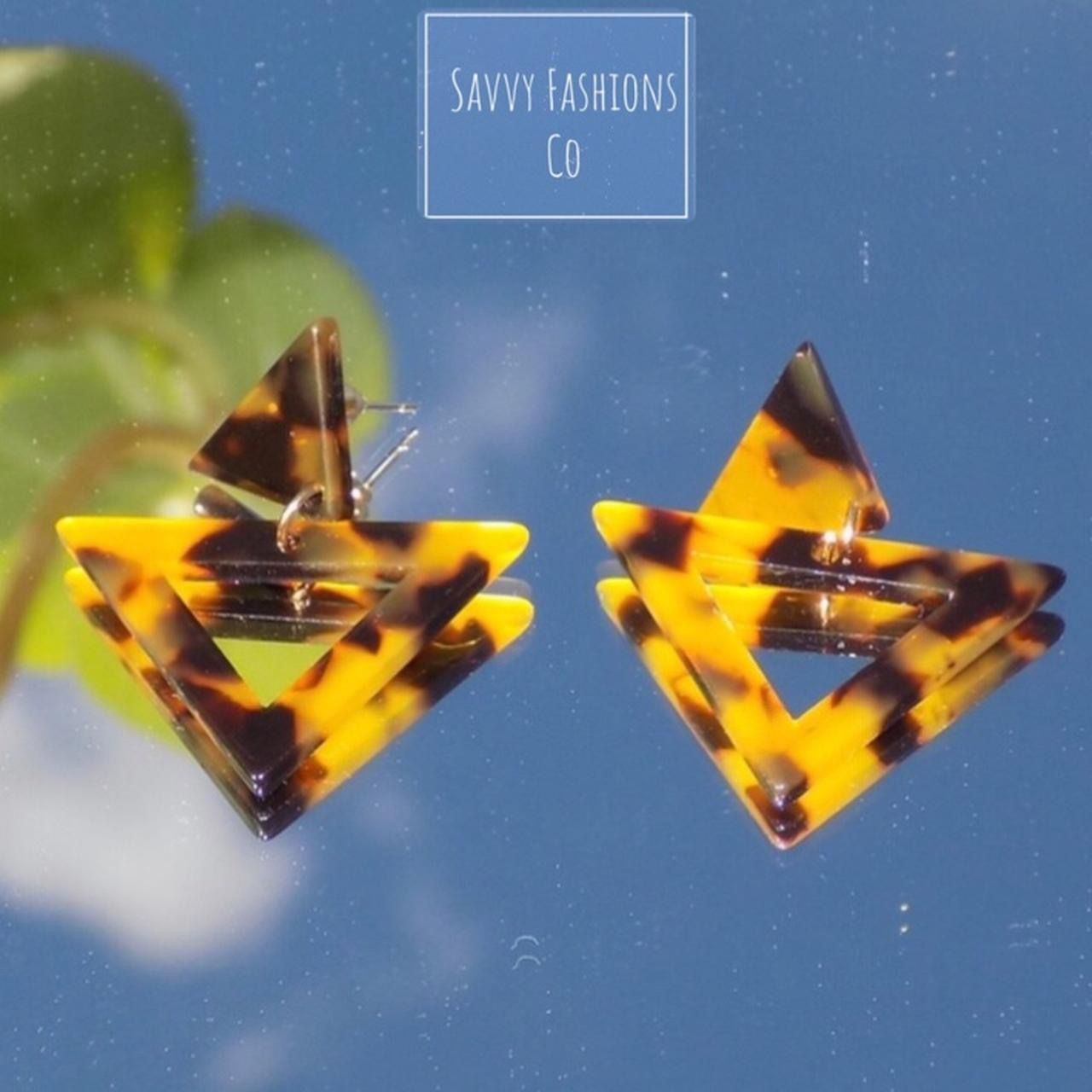 Brown/Tan Plastic Triangle Hanging Earrings