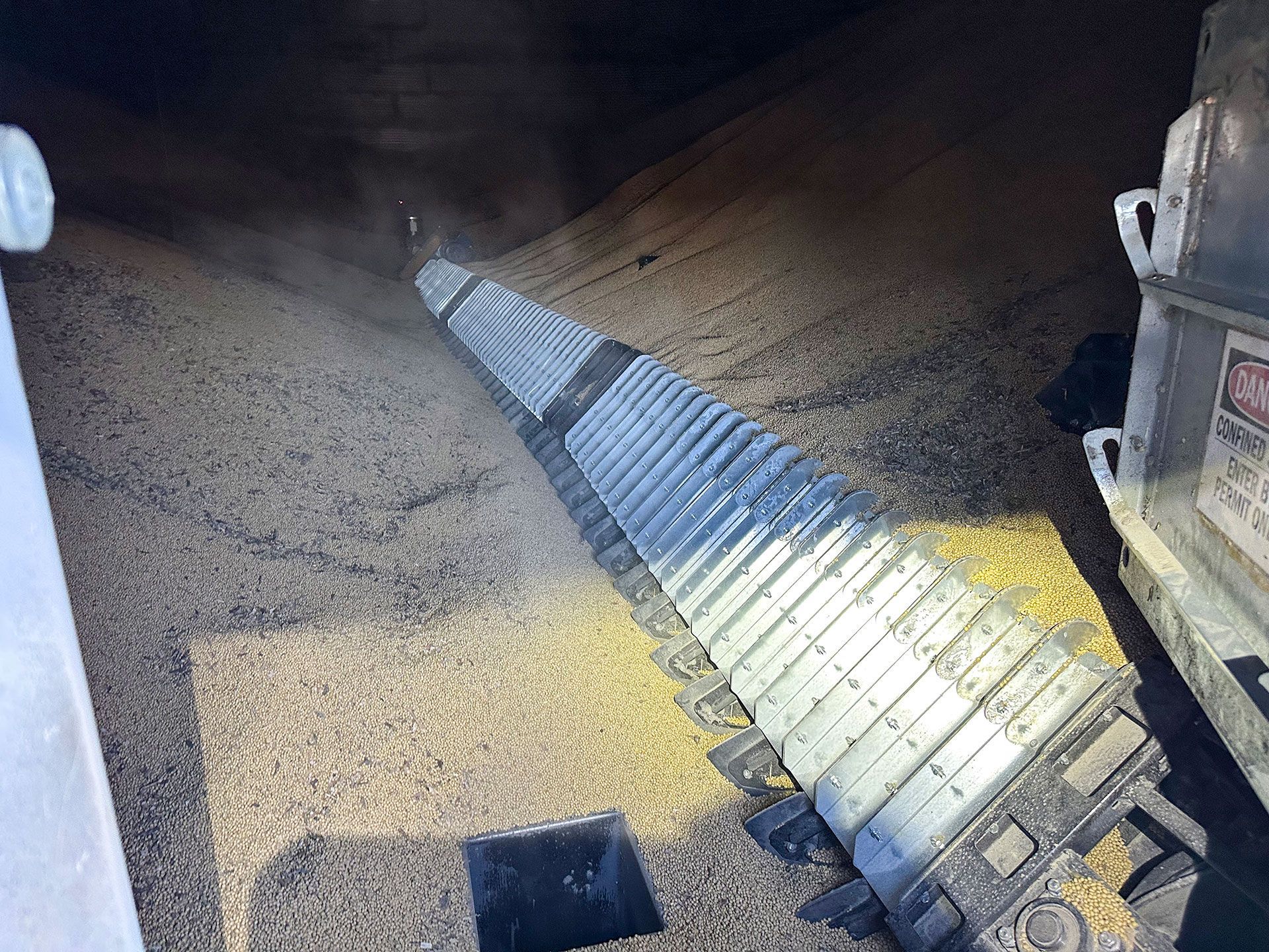 DPS 15K Sweep High-Capacity Unload Sweep with Paddles.