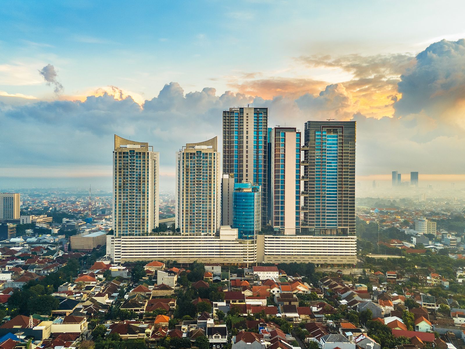 5 Star Hotel Ciputra World Surabaya - Hotel Ciputra World Surabaya Facade 1 