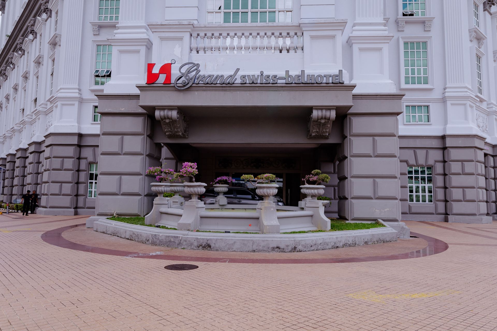 Grand Swiss Belhotel Premium - Swiss Belhotel Melaka Entrance Hotel 4 