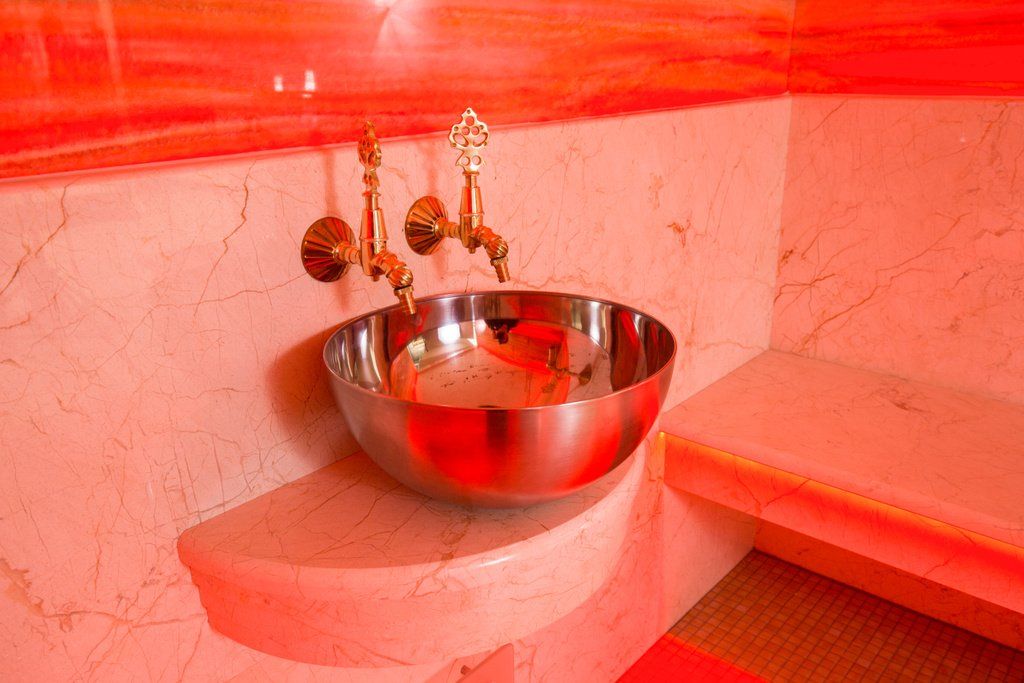 a 3d render of the suite hot tub by hypa spa
