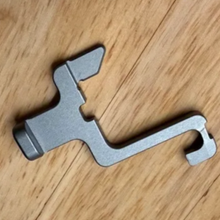 Aufgenommenes Objekt für die Step-Erstellung in Blackflip: Kleiner silberner Metallriegel