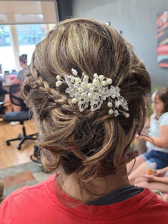 Bridal hair