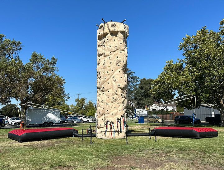 Matterhorn 25' Rockwall