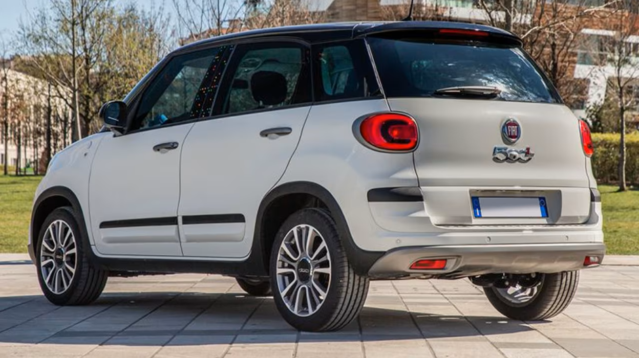 Fiat 500 L rossa