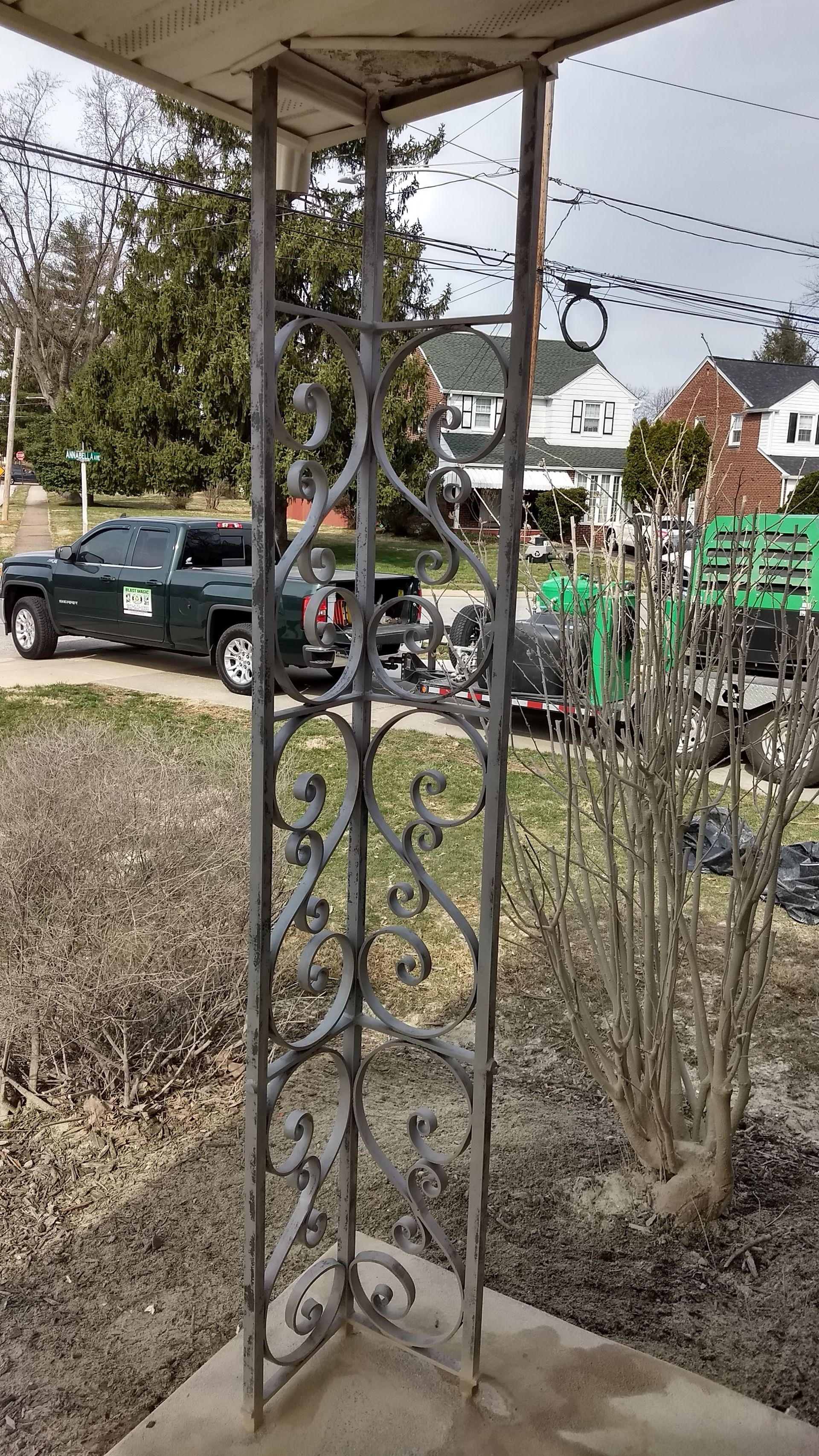 After wrought iron rust and paint removal in Philadelphia