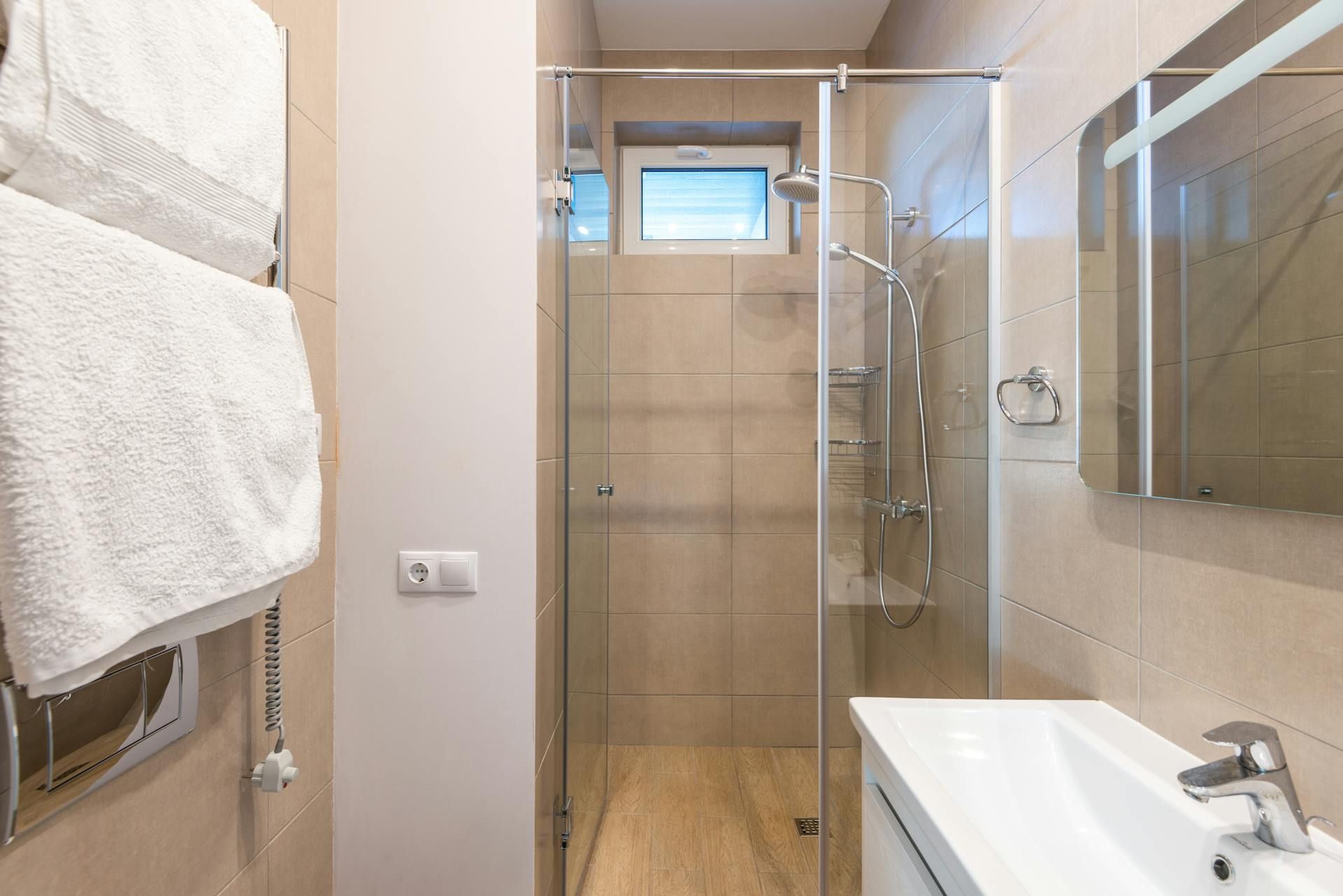 Spa Shower