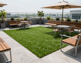 Azotea comercial con pasto sintético decorativo