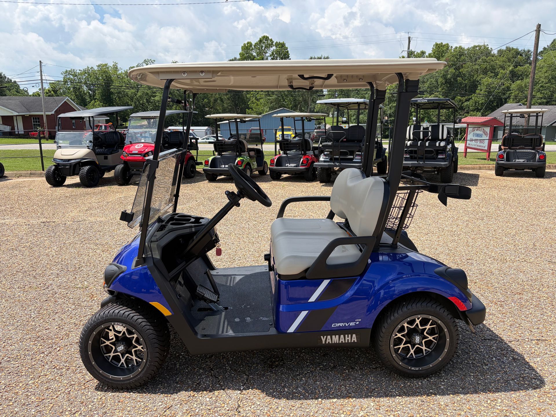 2026 YAMAHA Q/T TURN BLUE WHT/BLACK STRIPE