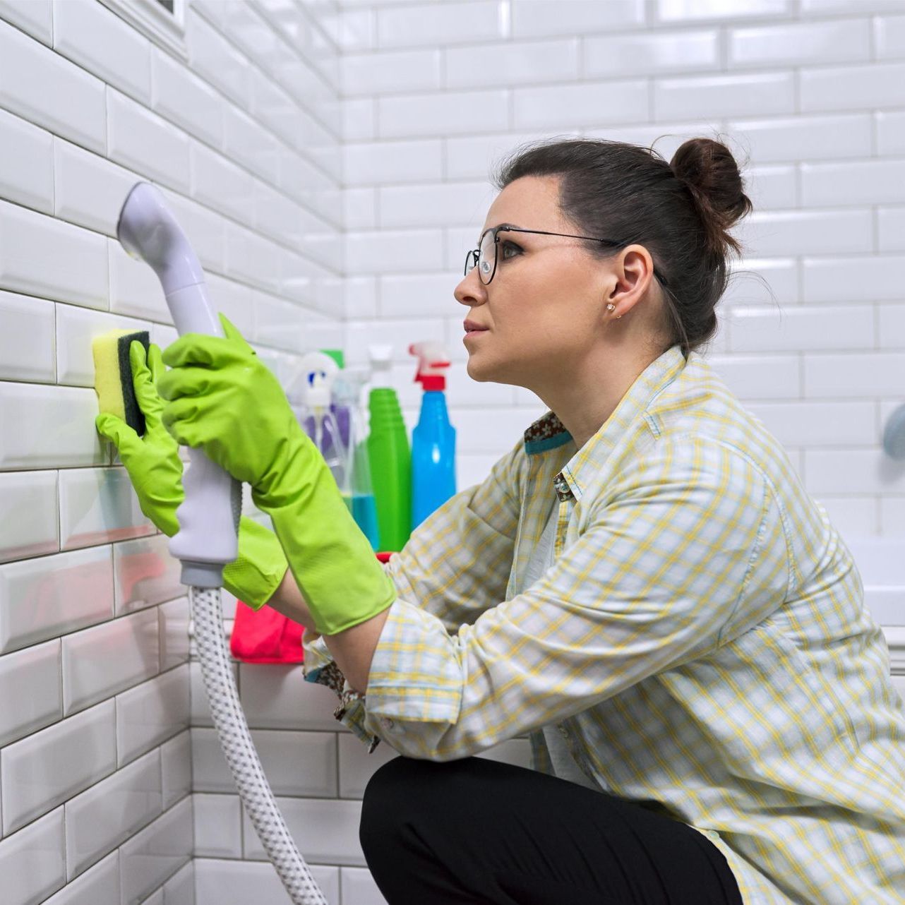 removing mold yourself \ diy mold removal