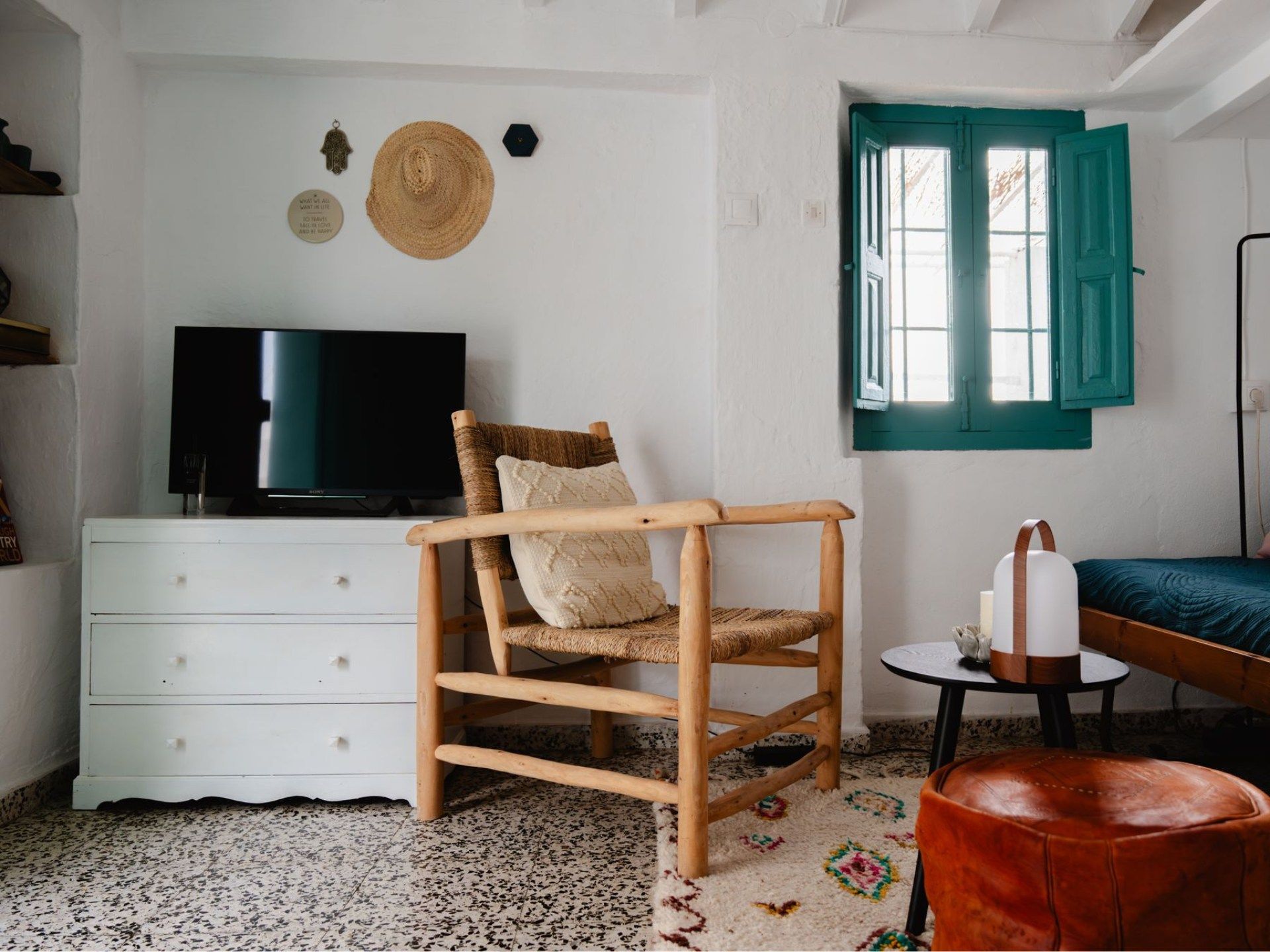 De woonkamer in Casa Azahar