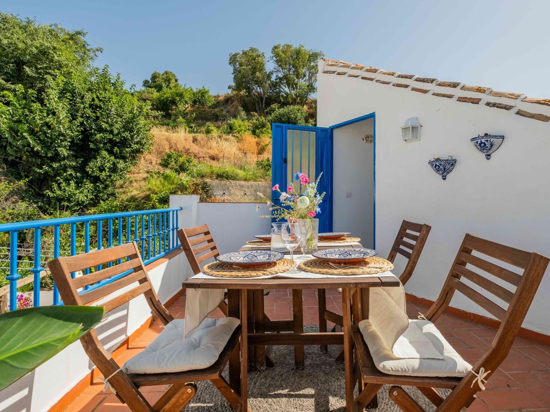 Het dakterras van Casa Torreta in diner opstelling