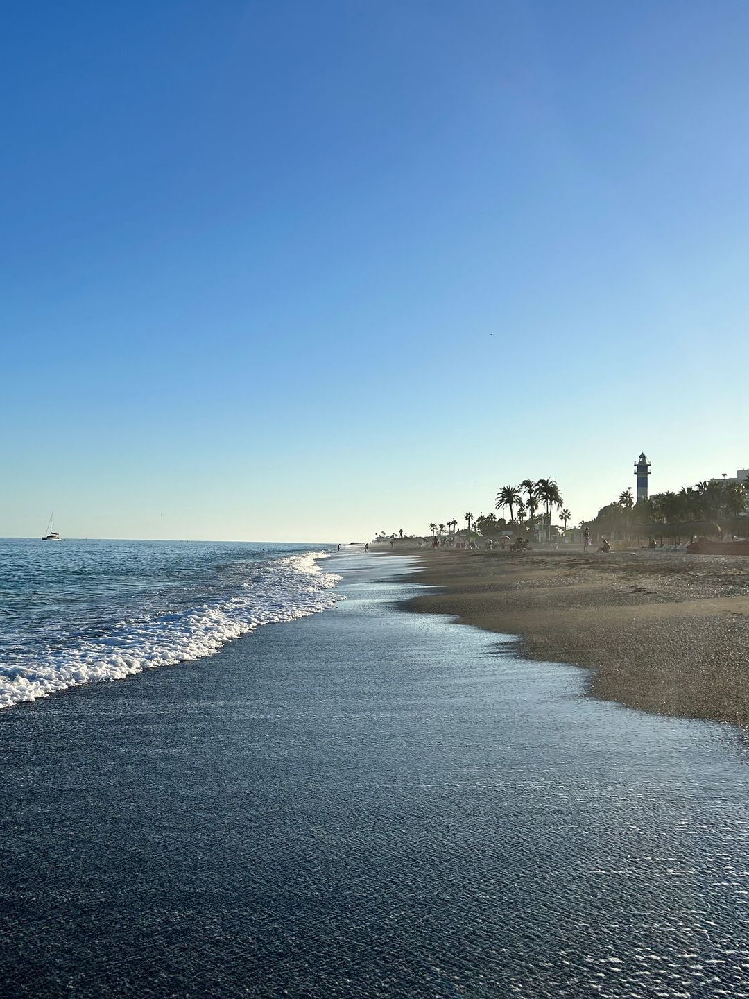 Het strand van Torre del Mar