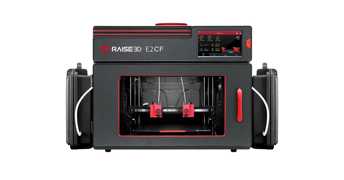 Een zwart-rode 3D-printer staat op een wit oppervlak.
