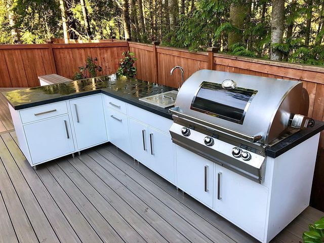 Outside Kitchen — Cincinnati, OH — Western Hills Builders Supply Co.