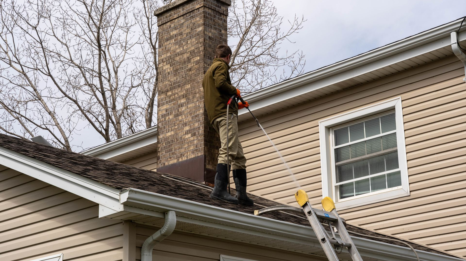 roof_siding_softwashing_dayton