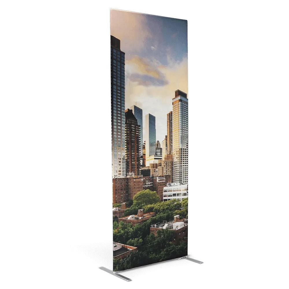 A lightweight economy banner stand with stabilising feet. Available in two widths and supplied with a dye-sublimation printed stretch fabric graphic.