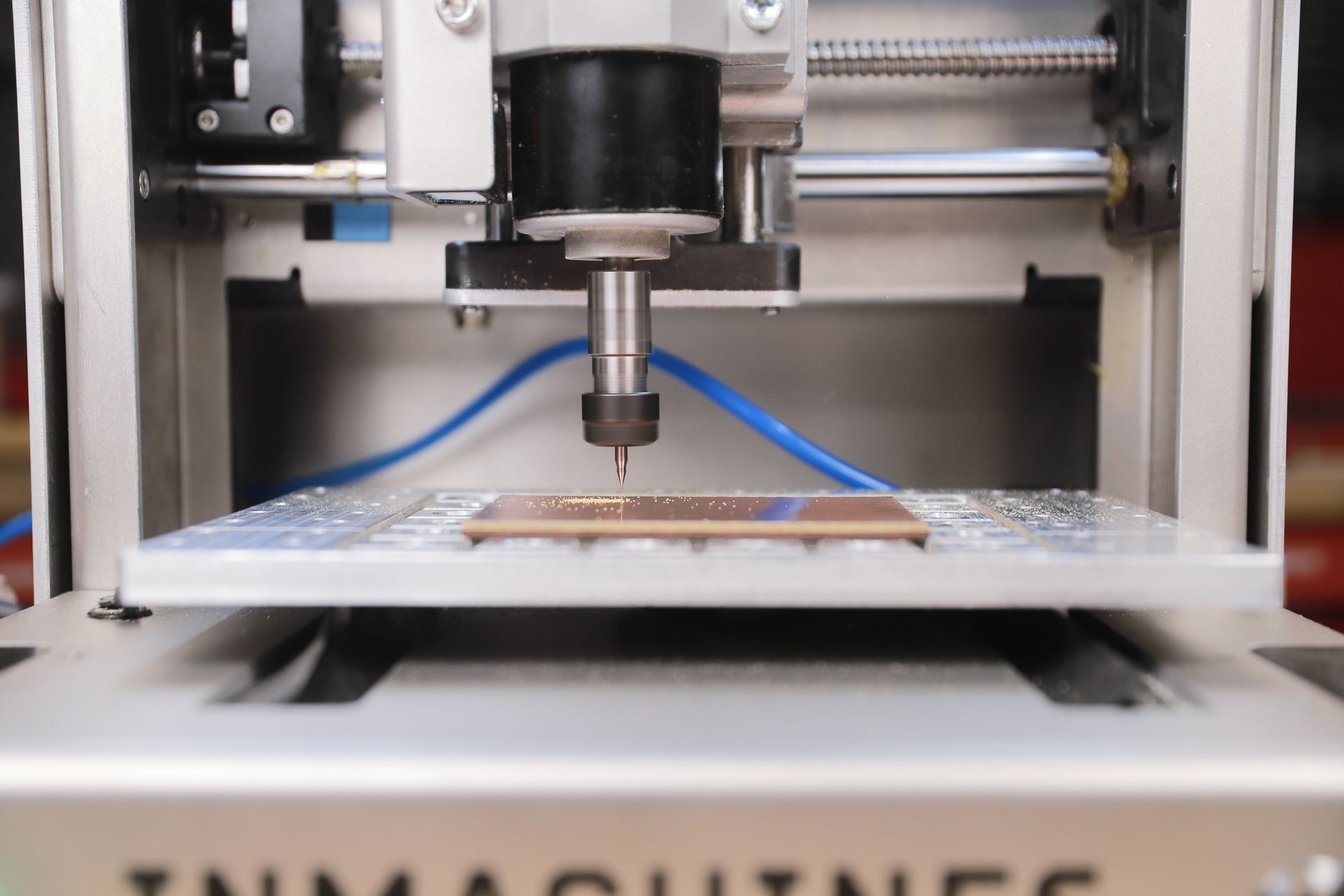 PCB milling with vacuum bed