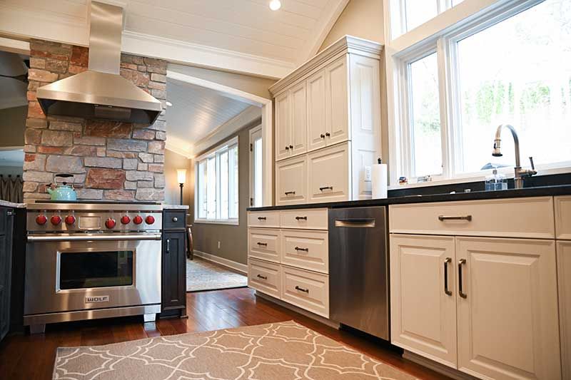 White Kitchen | Nerstrand, MN | Nerstrand Custom Cabinets