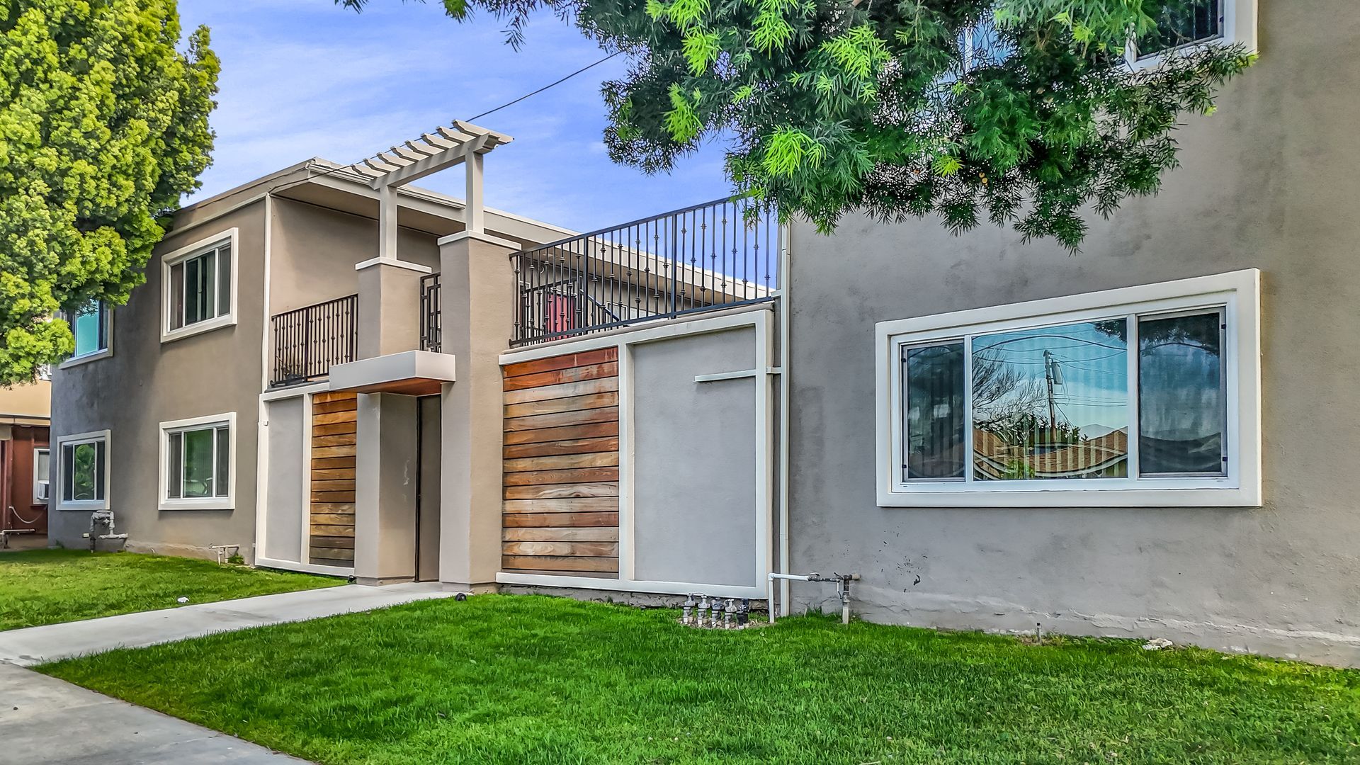 Walnut Brea Photo 3