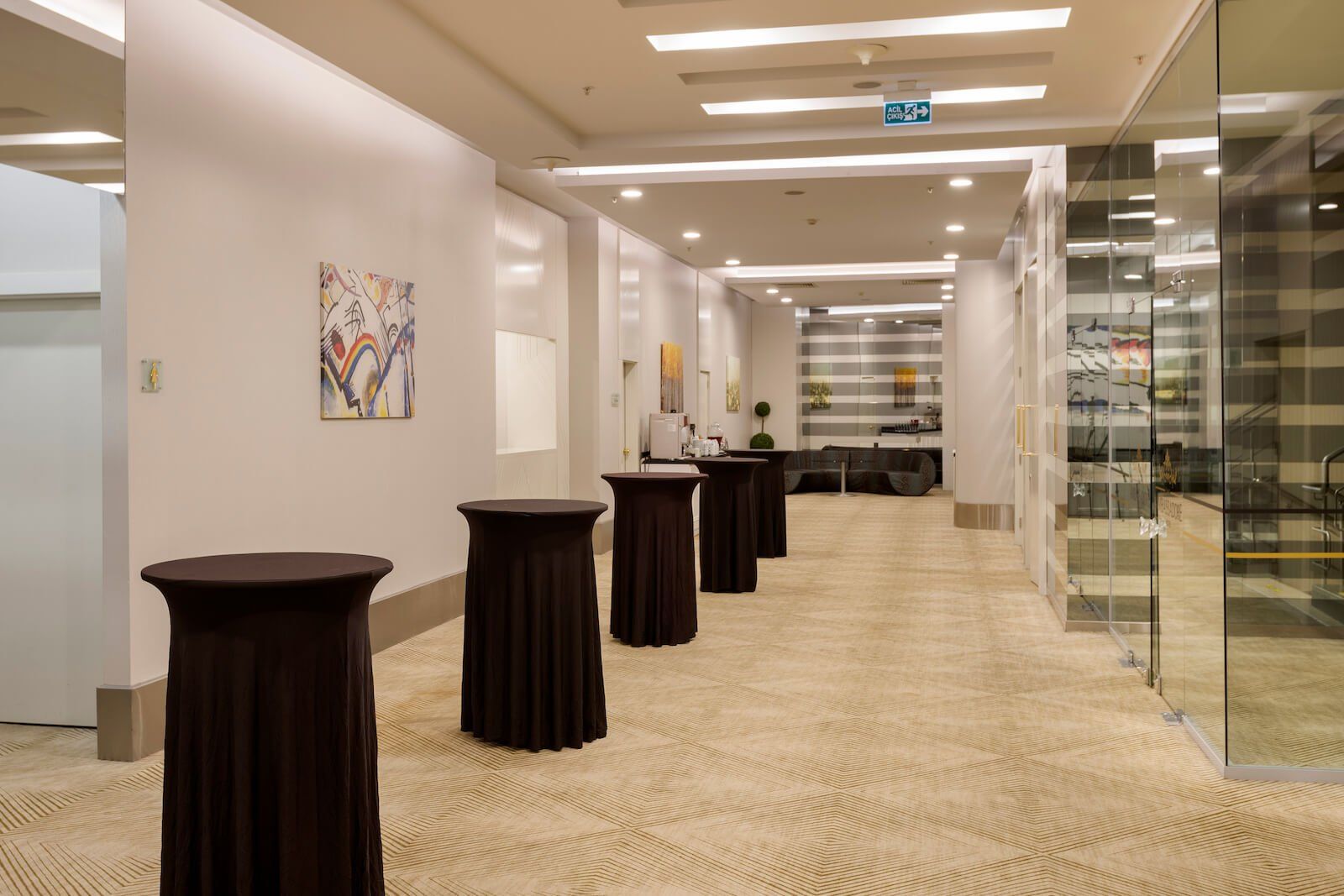 Limak Ambassadore Hotel , Atlantis Saloon