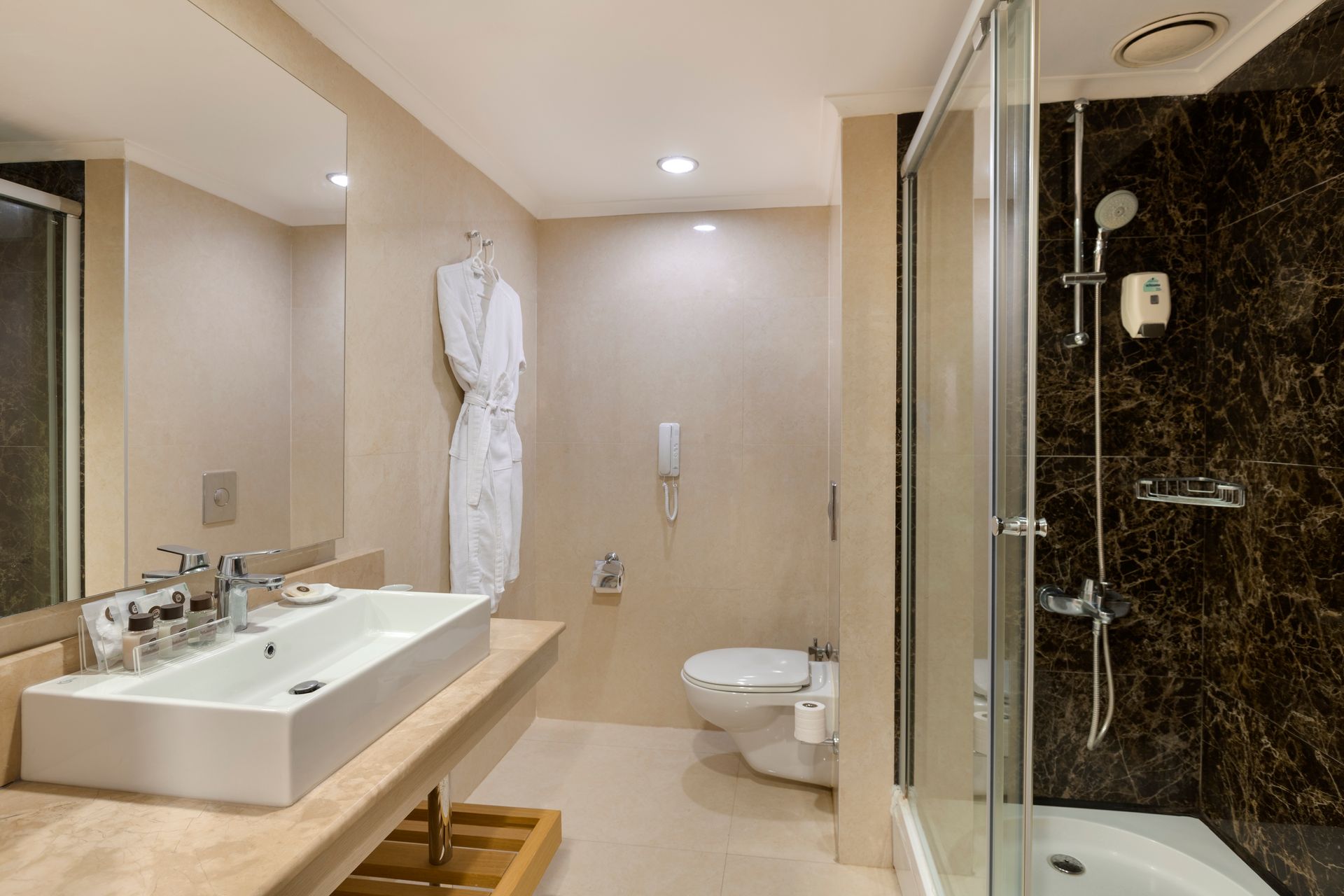Limak Hotels Deluxe Standart Oda