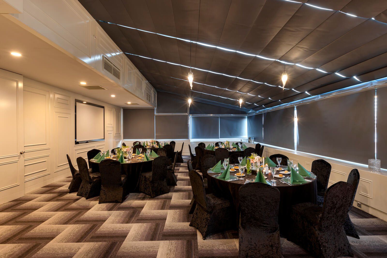 Limak Ambassadore Hotel , Lara Saloon