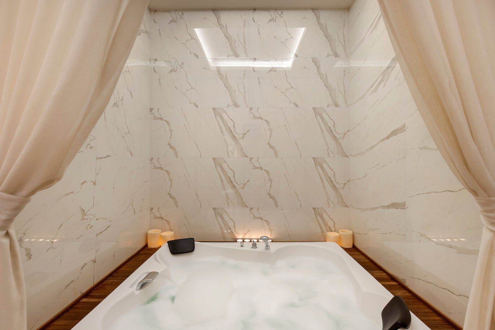 Limak Ambassadore Hotel ,Jacuzzi