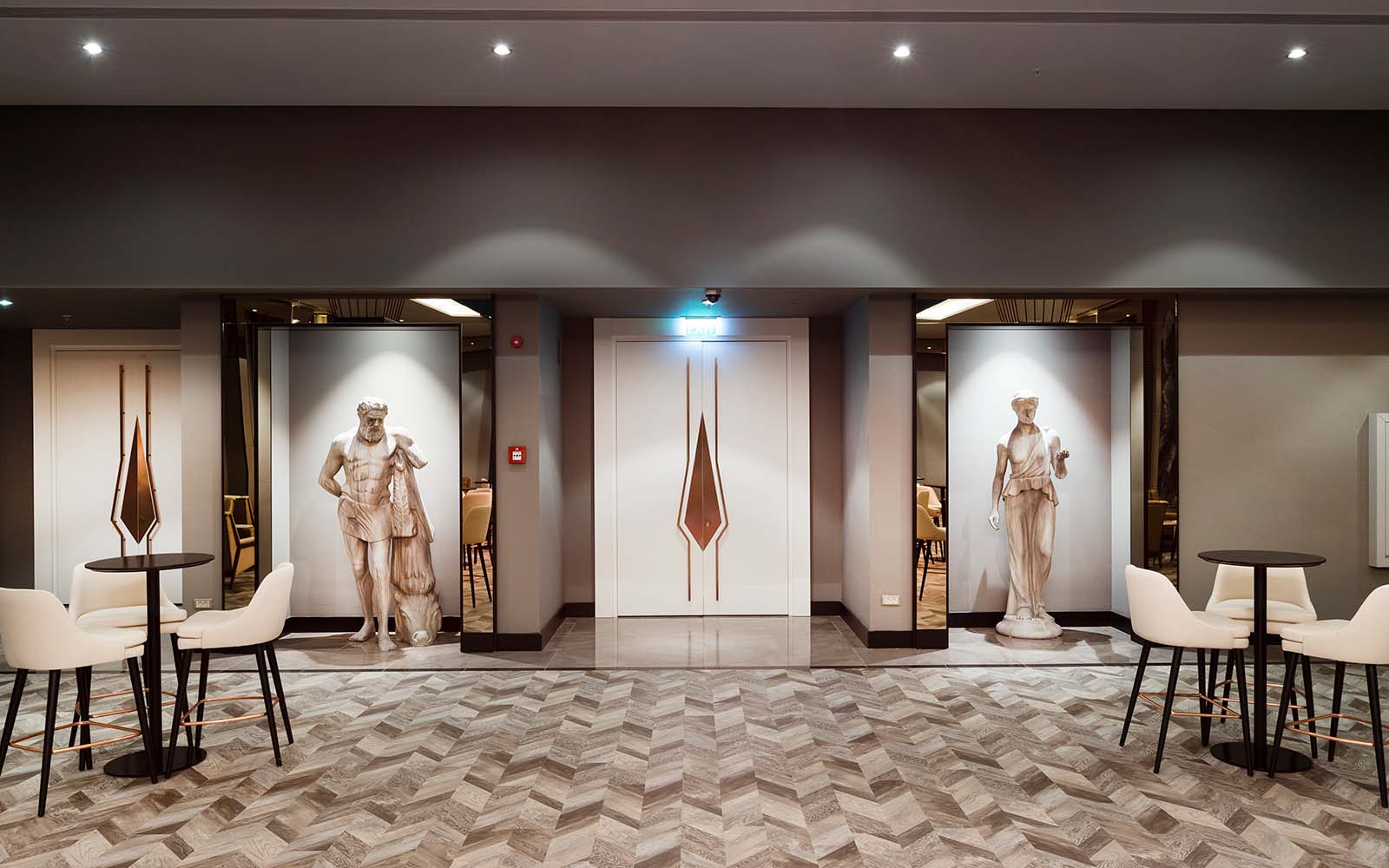 Limak Skopje Luxury Hotel , Sky Lounge Bar