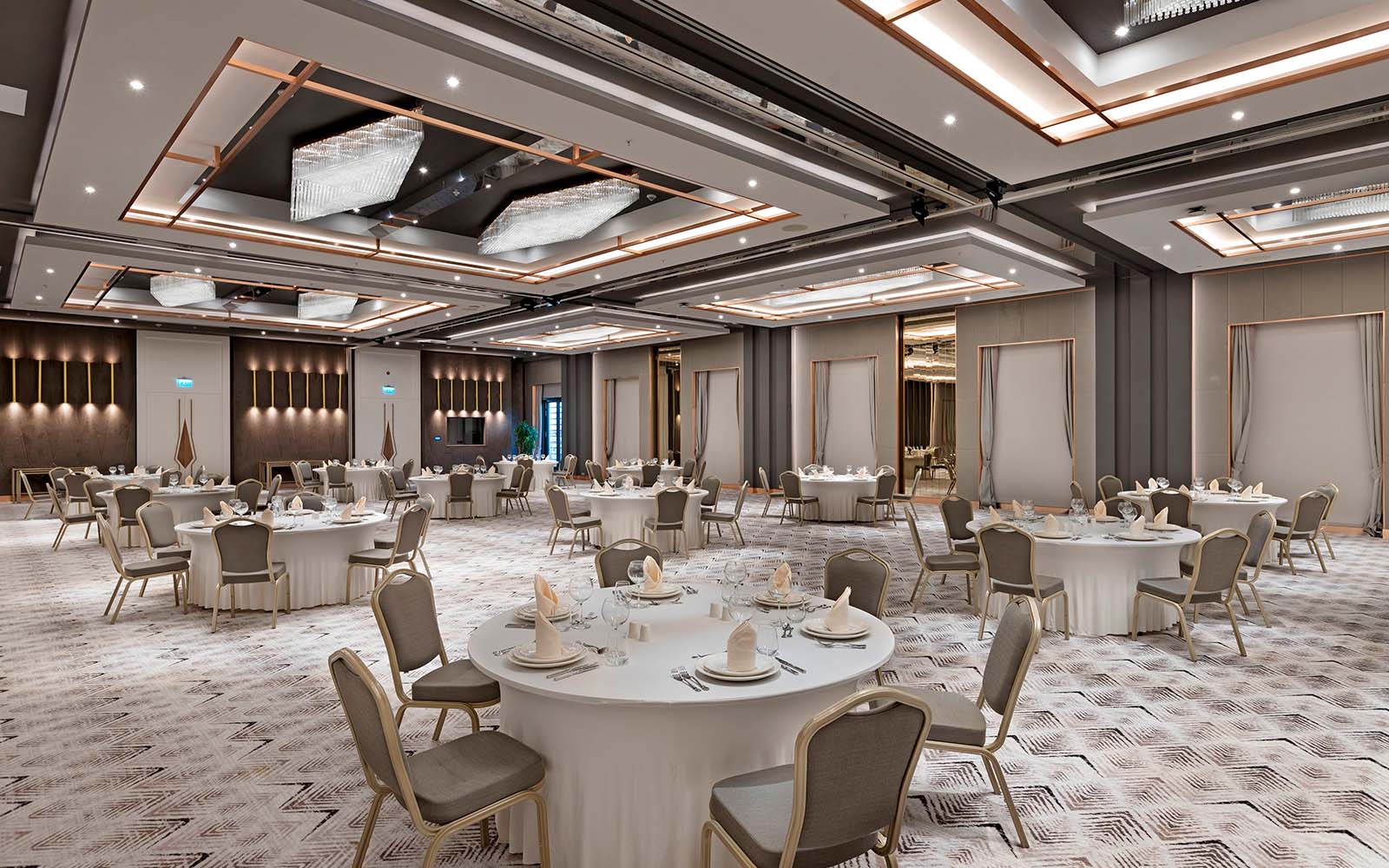 Limak Skopje Luxury Hotel , Restaurant