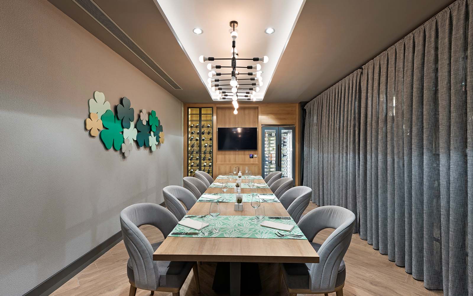 Limak Skopje Luxury Hotel , Restaurant