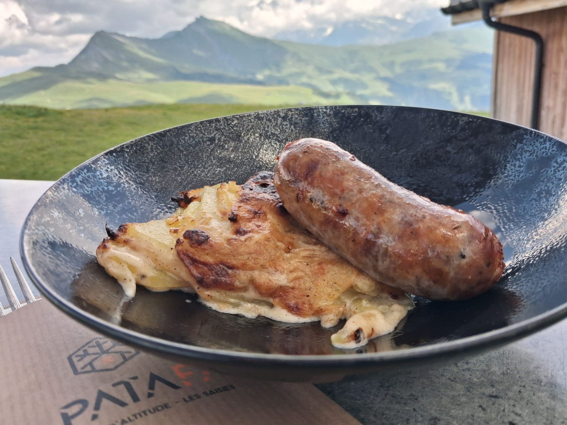 Diot de Savoie et gratin de pommes de terre au Patafan, portion enfant aux Saisies