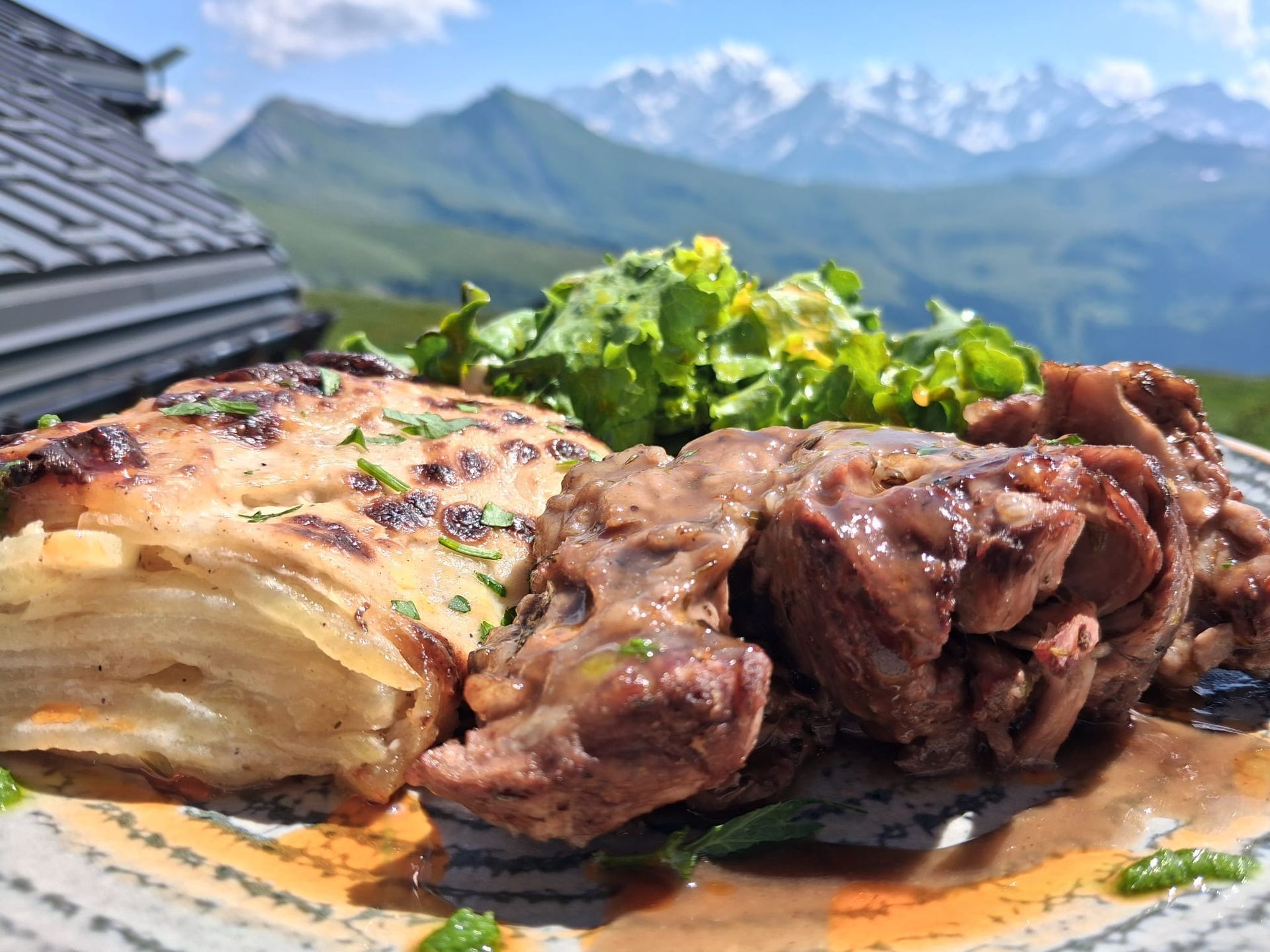 Quasi de veau basse température et gratin de pommes de terre au Patafan, aux Saisies