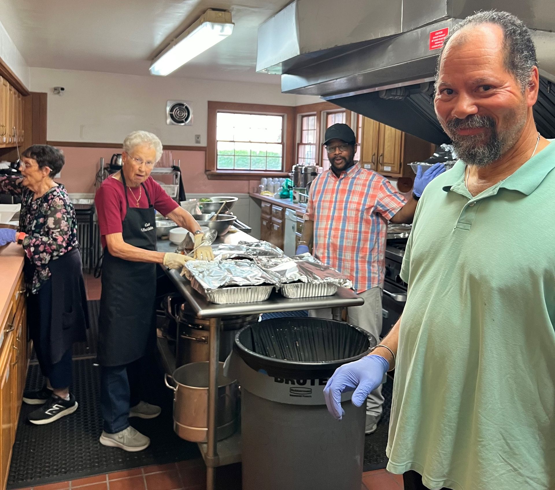 Volunteer cooks