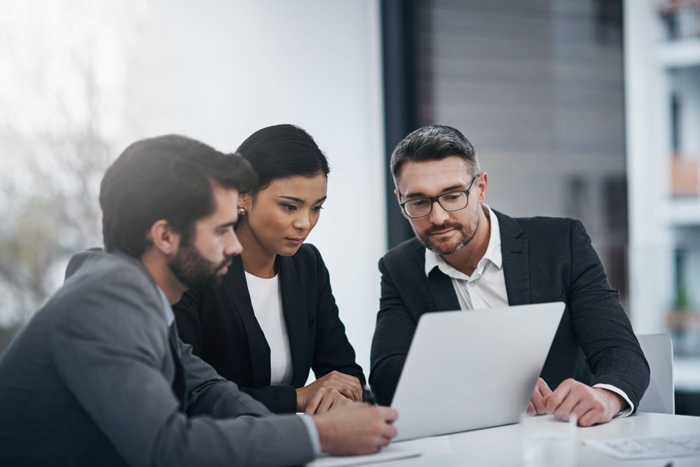 Illustration of business team discussing key personnel