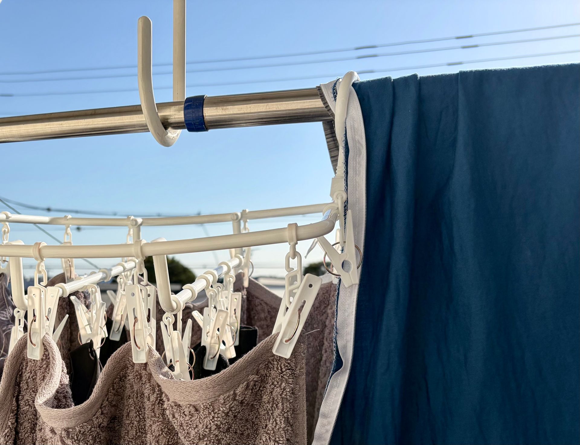 washing drying in the storm