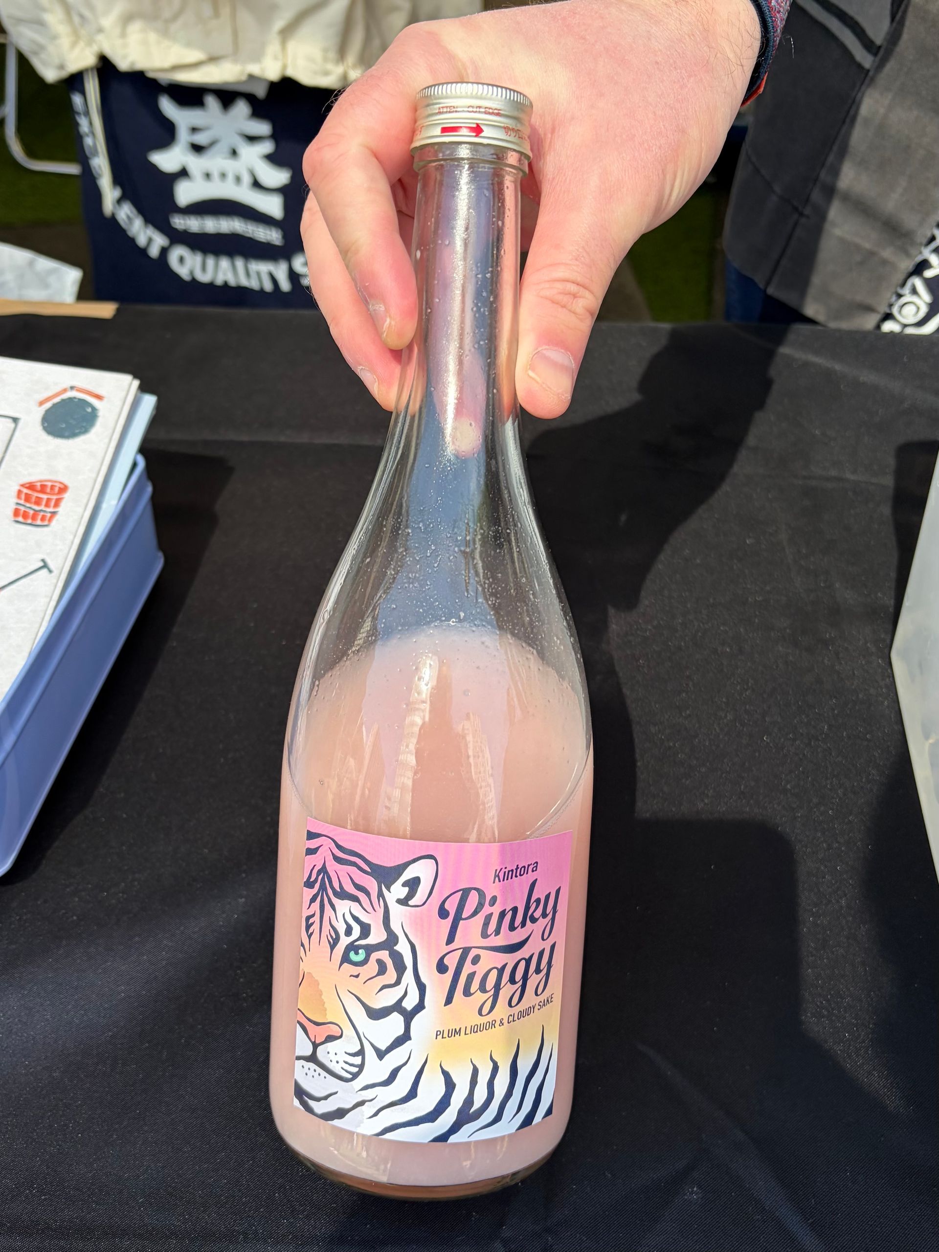Pinky Tiggi sake cocktail
