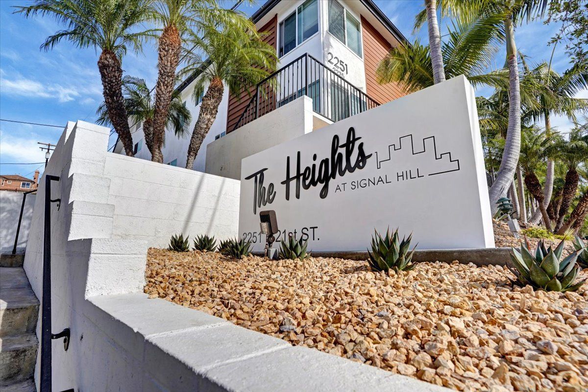 The Heights at Signal Hill Sign
