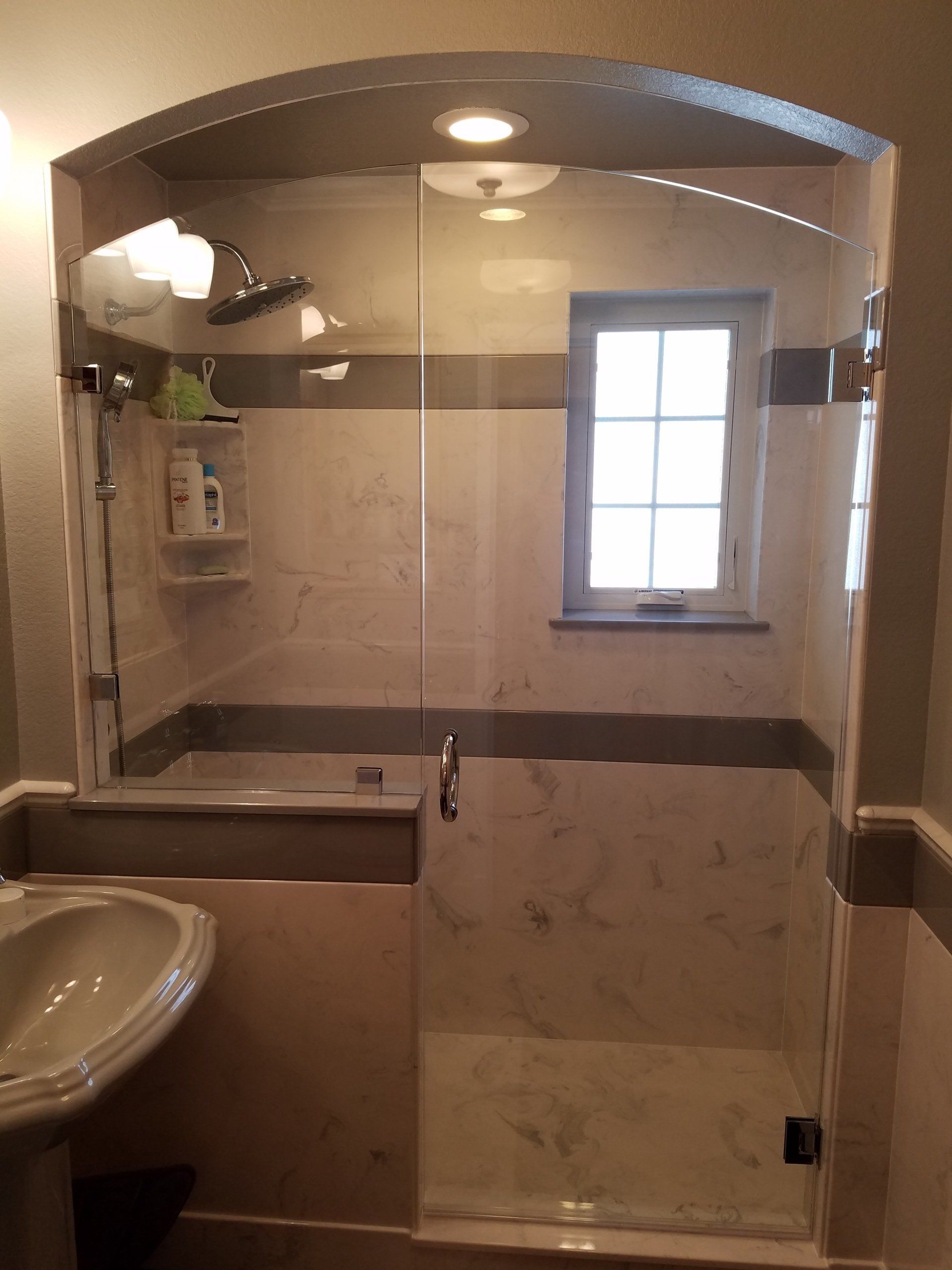 Elegant Shower Room — Pueblo, Co — Mountain West Glass Inc.