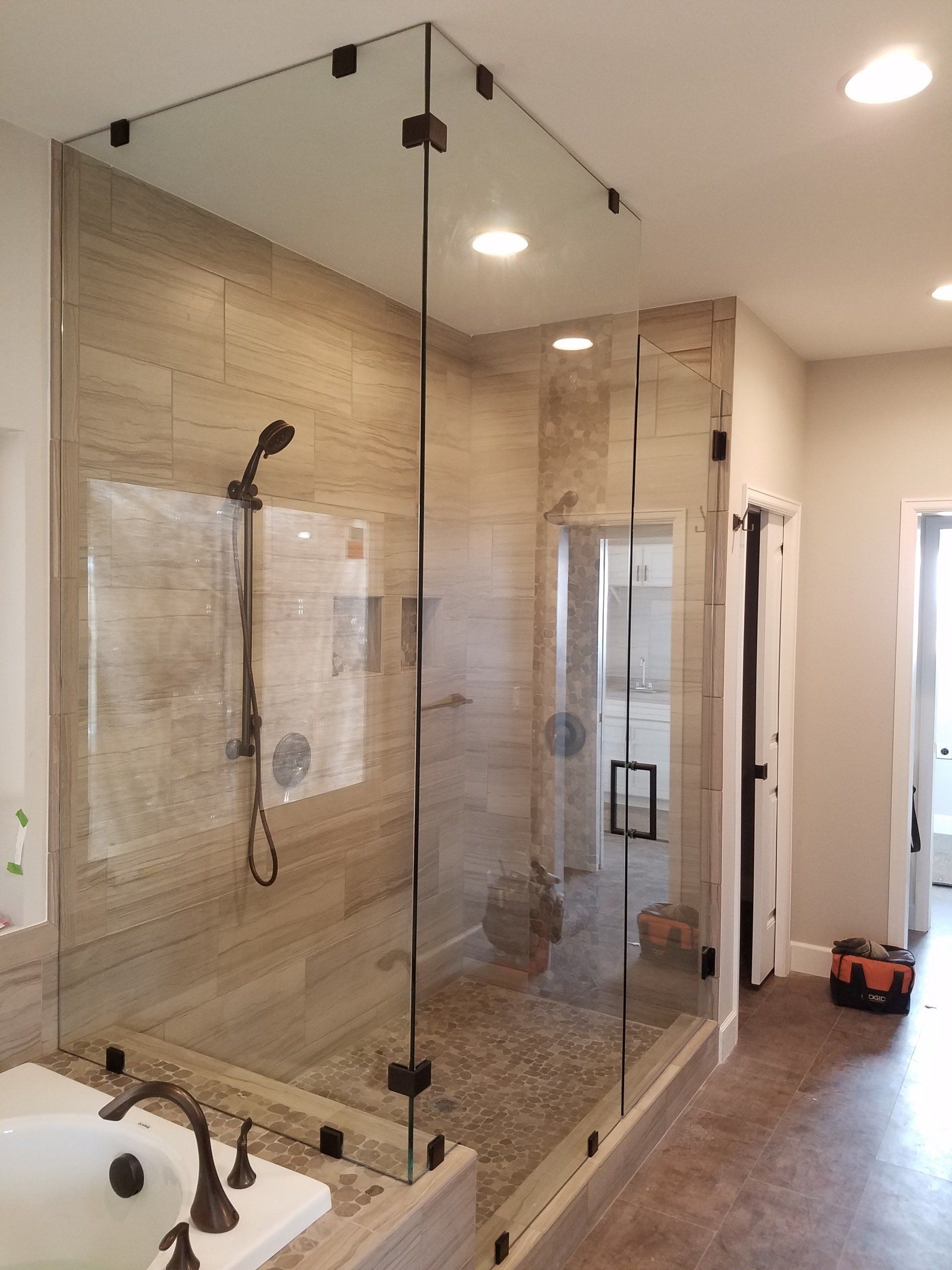 Glass Shower Room — Pueblo, Co — Mountain West Glass Inc.
