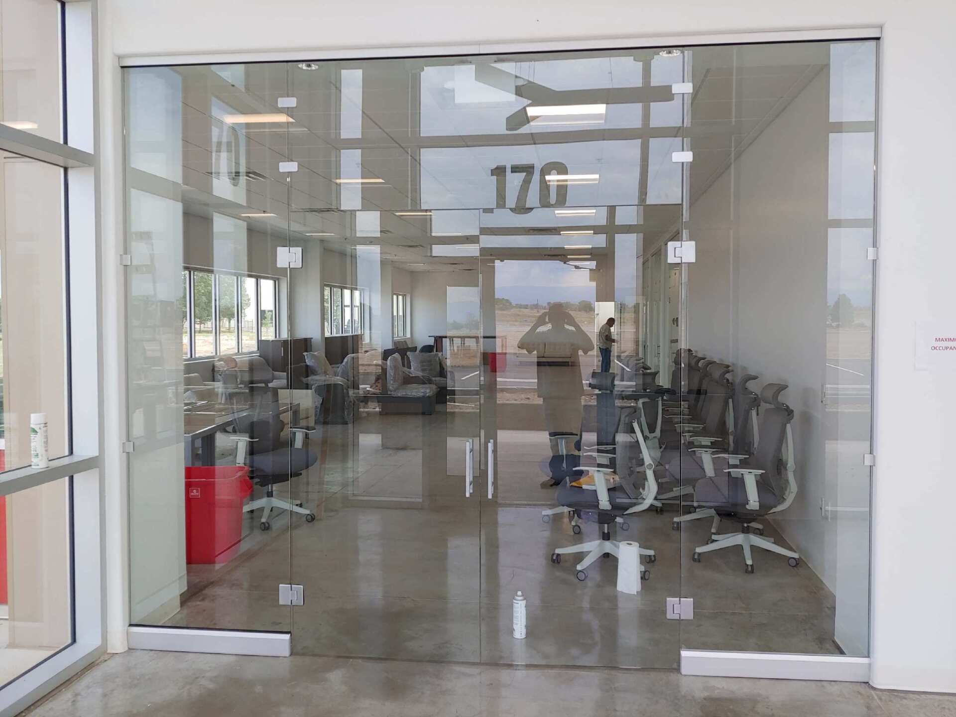Waiting Area — Pueblo, Co — Mountain West Glass Inc.