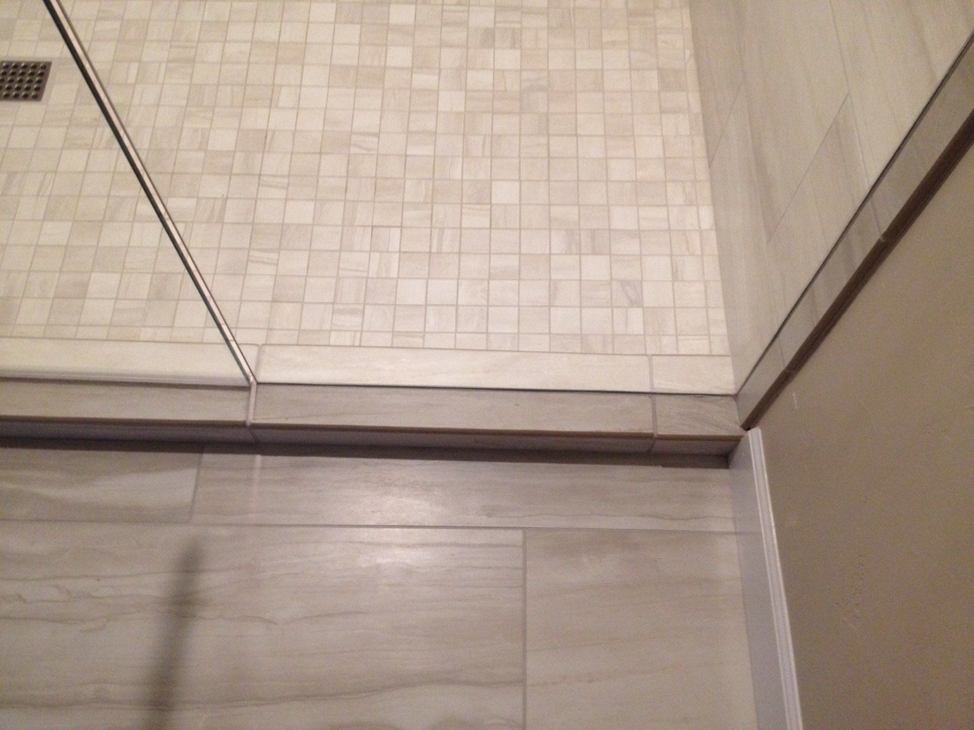 Clean Bathroom — Pueblo, Co — Mountain West Glass Inc.