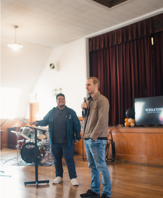 Seth speaking to the congregation