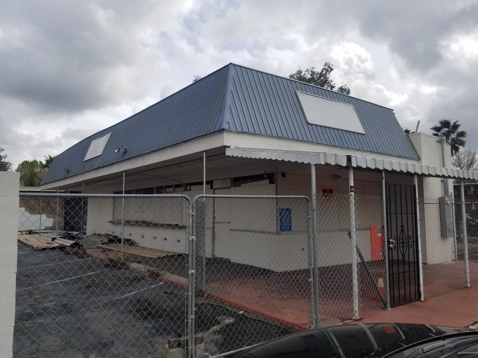 SOLD! Fixer/ Restaurant/ Tire Shop, light Automotive