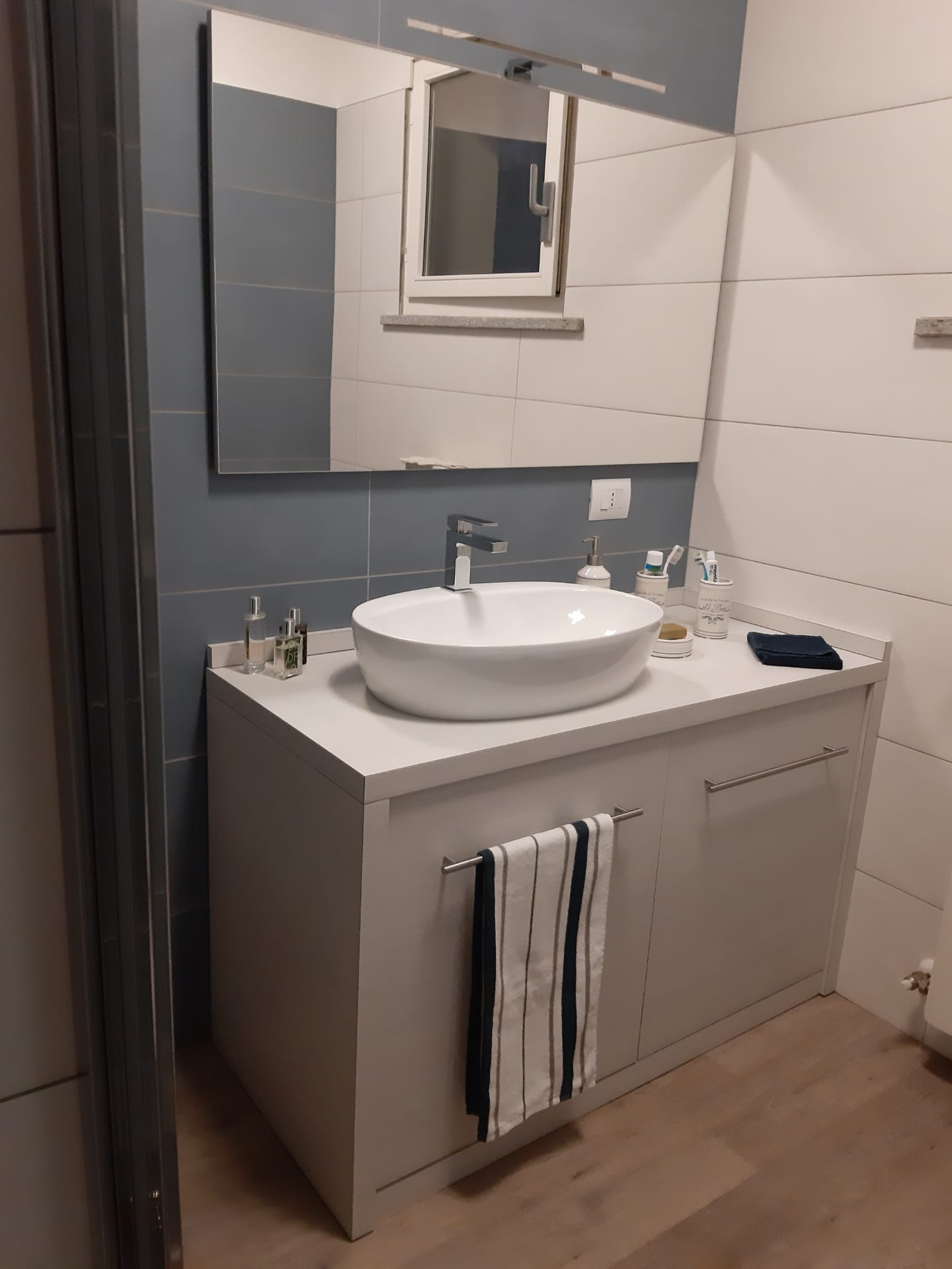 arredamento in legno su misura classico e moderno