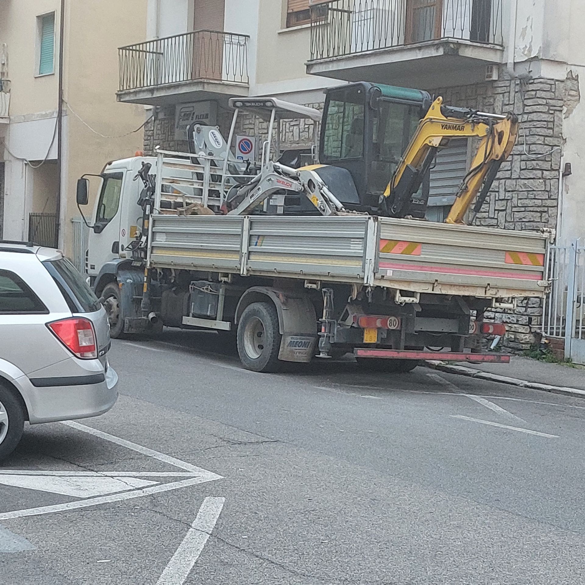 Perrone S.R.L. Costruzioni edili
