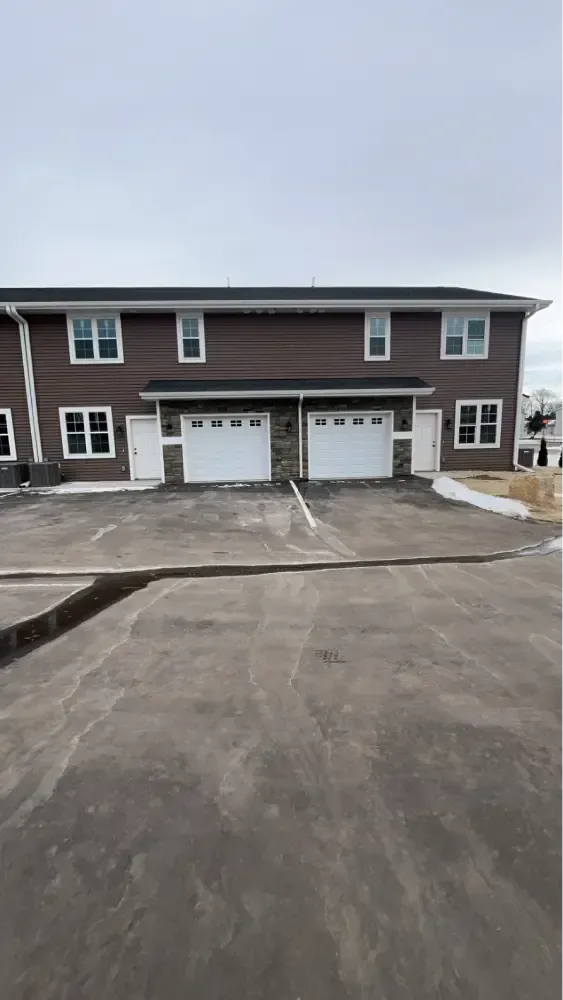 3 bed 1950 sq ft 1