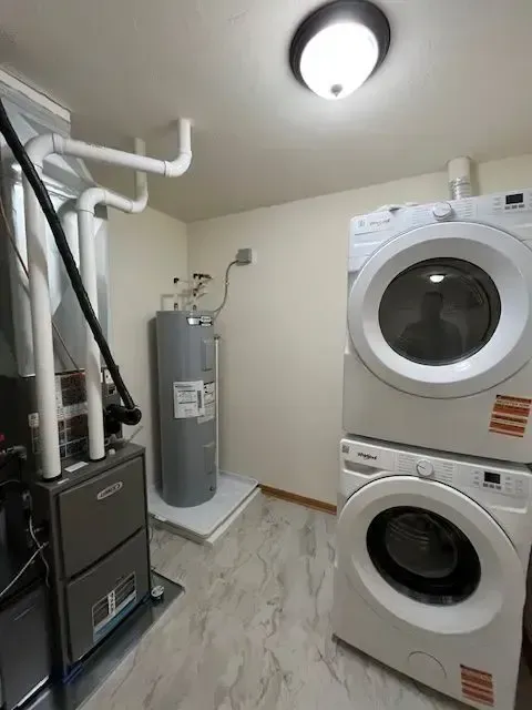 4 bed 1950 sq ft 14