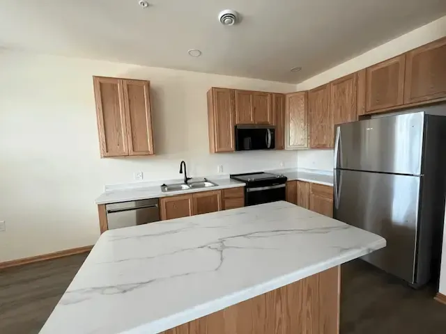 4 bed 1950 sq ft 12
