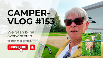 Miniatuurafbeelding van campervlog #151 met een lachende vrouw in een blauwgestreept shirt en tekst over Griekse salade.